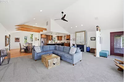 35885 Ellington Dr, Springfield, OR 97478 - Photo 14
