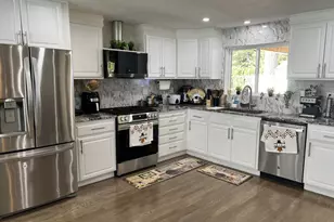 17519 SE Tibbetts St, Portland, OR 97236 - Photo 10