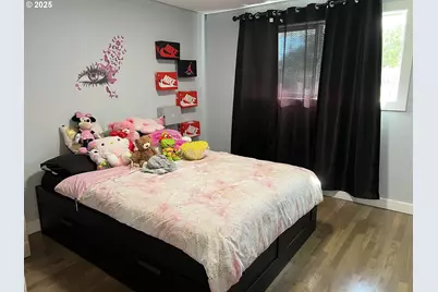 17519 SE Tibbetts St, Portland, OR 97236 - Photo 20