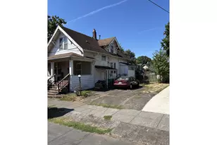 4123 NE 8th Ave, Portland, OR 97211 - Photo 2