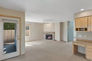 21389 NW Kenai Ct, Portland, OR 97229 - Photo 18