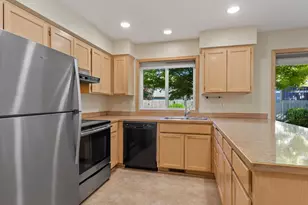 21389 NW Kenai Ct, Portland, OR 97229 - Photo 22