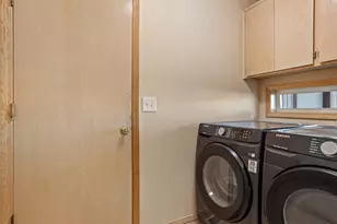 21389 NW Kenai Ct, Portland, OR 97229 - Photo 26