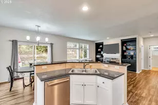 19852 SW Sonia Ln, Beaverton, OR 97007 - Photo 12