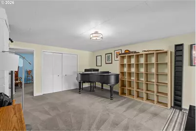 8265 SW Canyon Ln, Portland, OR 97225 - Photo 8