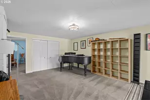 8265 SW Canyon Ln, Portland, OR 97225 - Photo 8