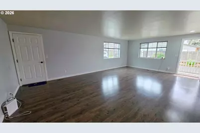 15310 SE Stark St #B1, Portland, OR 97233 - Photo 6