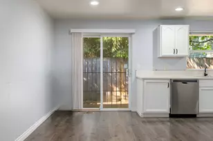 15310 SE Stark St, Portland, OR 97233 - Photo 14