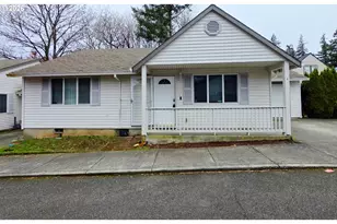 15310 SE Stark St, Portland, OR 97233 - Photo 2