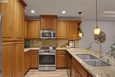 17431 SW Cricket Ct, Beaverton, OR 97003 - Photo 8