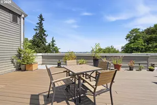 1910 SW 18th Ave, Portland, OR 97201 - Photo 4