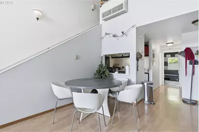 1910 SW 18th Ave, Portland, OR 97201 - Photo 10