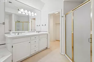 5633 SW Kruse Ridge Dr, Portland, OR 97035 - Photo 18