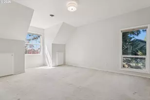 5633 SW Kruse Ridge Dr, Portland, OR 97035 - Photo 16
