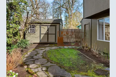 381 NE 33rd Ct, Hillsboro, OR 97124 - Photo 36