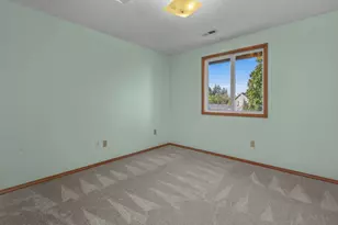 381 NE 33rd Ct, Hillsboro, OR 97124 - Photo 32