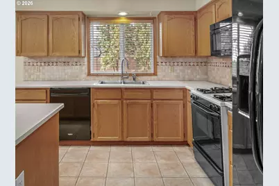 381 NE 33rd Ct, Hillsboro, OR 97124 - Photo 14