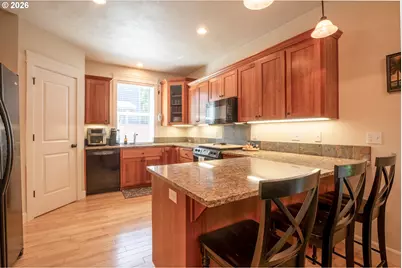 2552 Crowther Dr, Eugene, OR 97404 - Photo 10