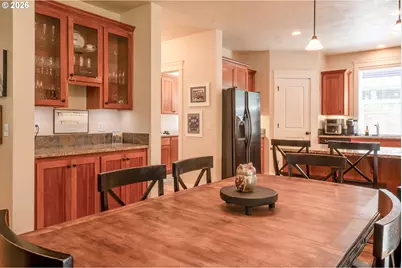 2552 Crowther Dr, Eugene, OR 97404 - Photo 8