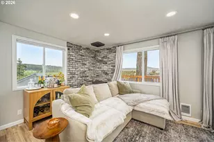 745 Boulder Loop, Creswell, OR 97426 - Photo 8