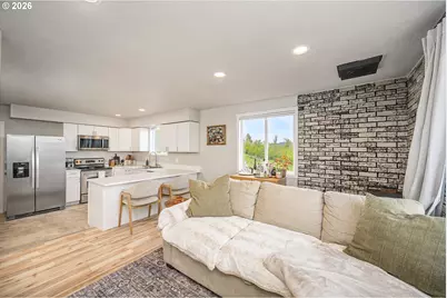 745 Boulder Loop, Creswell, OR 97426 - Photo 6