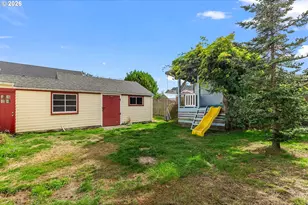 509 Spruce St, Ilwaco, WA 98624 - Photo 42