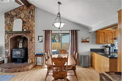 645 John St, Mount Angel, OR 97362 - Photo 26