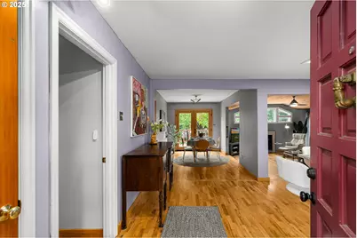 2612 SW Moss St, Portland, OR 97219 - Photo 4