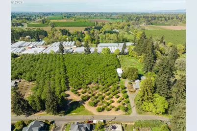 E Beacon, Eugene, OR 97404 - Photo 18