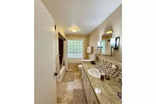 1470 Queens Way, Eugene, OR 97401 - Photo 6
