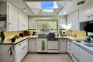 1470 Queens Way, Eugene, OR 97401 - Photo 2