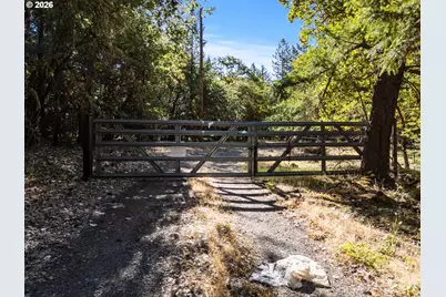 351 Board Shanty Creek Rd, Grants Pass, OR 97527 - Photo 30