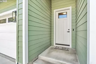 996 E Rork Ct, Newberg, OR 97132 - Photo 4