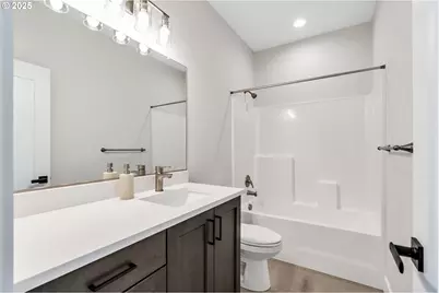 996 E Rork Ct, Newberg, OR 97132 - Photo 8