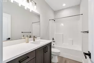 996 E Rork Ct, Newberg, OR 97132 - Photo 8