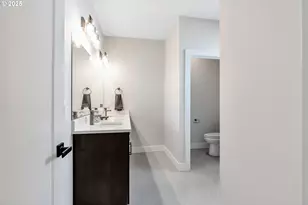 996 E Rork Ct, Newberg, OR 97132 - Photo 28