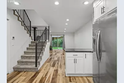 445 N Hayden Bay Dr, Portland, OR 97217 - Photo 8