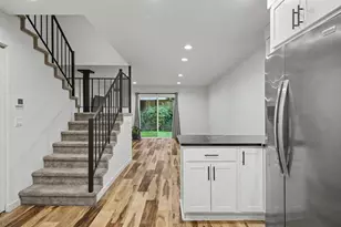 445 N Hayden Bay Dr, Portland, OR 97217 - Photo 8