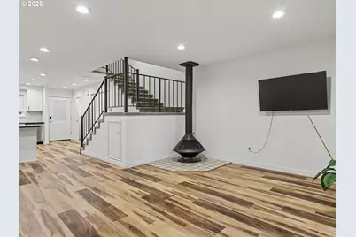 445 N Hayden Bay Dr, Portland, OR 97217 - Photo 10