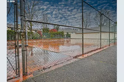 445 N Hayden Bay Dr, Portland, OR 97217 - Photo 24