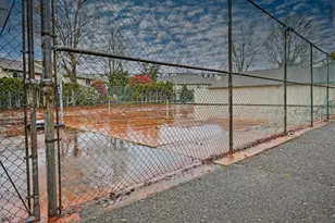 445 N Hayden Bay Dr, Portland, OR 97217 - Photo 24