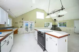 9750 SW Red Alder Rd, McMinnville, OR 97128 - Photo 18