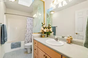 33779 SW Laurel Rd, Hillsboro, OR 97123 - Photo 36