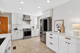 1195 NW Garibaldi St, Hillsboro, OR 97124 - Photo 22