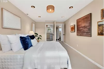 1195 NW Garibaldi St, Hillsboro, OR 97124 - Photo 32