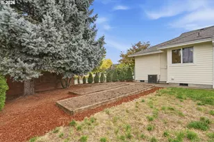 391 NE 30th Dr, Gresham, OR 97030 - Photo 38