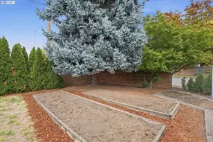 391 NE 30th Dr, Gresham, OR 97030 - Photo 40