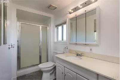 29590 Fir St, Rainier, OR 97048 - Photo 14
