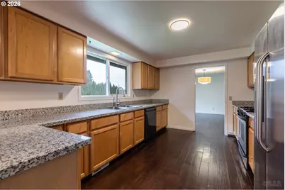 32859 NW Overlook St, Scappoose, OR 97056 - Photo 8