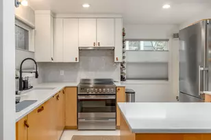 8707 SW 19th Ave, Portland, OR 97219 - Photo 8